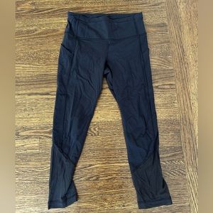 Lululemon 7/8 mesh leggings black size 6